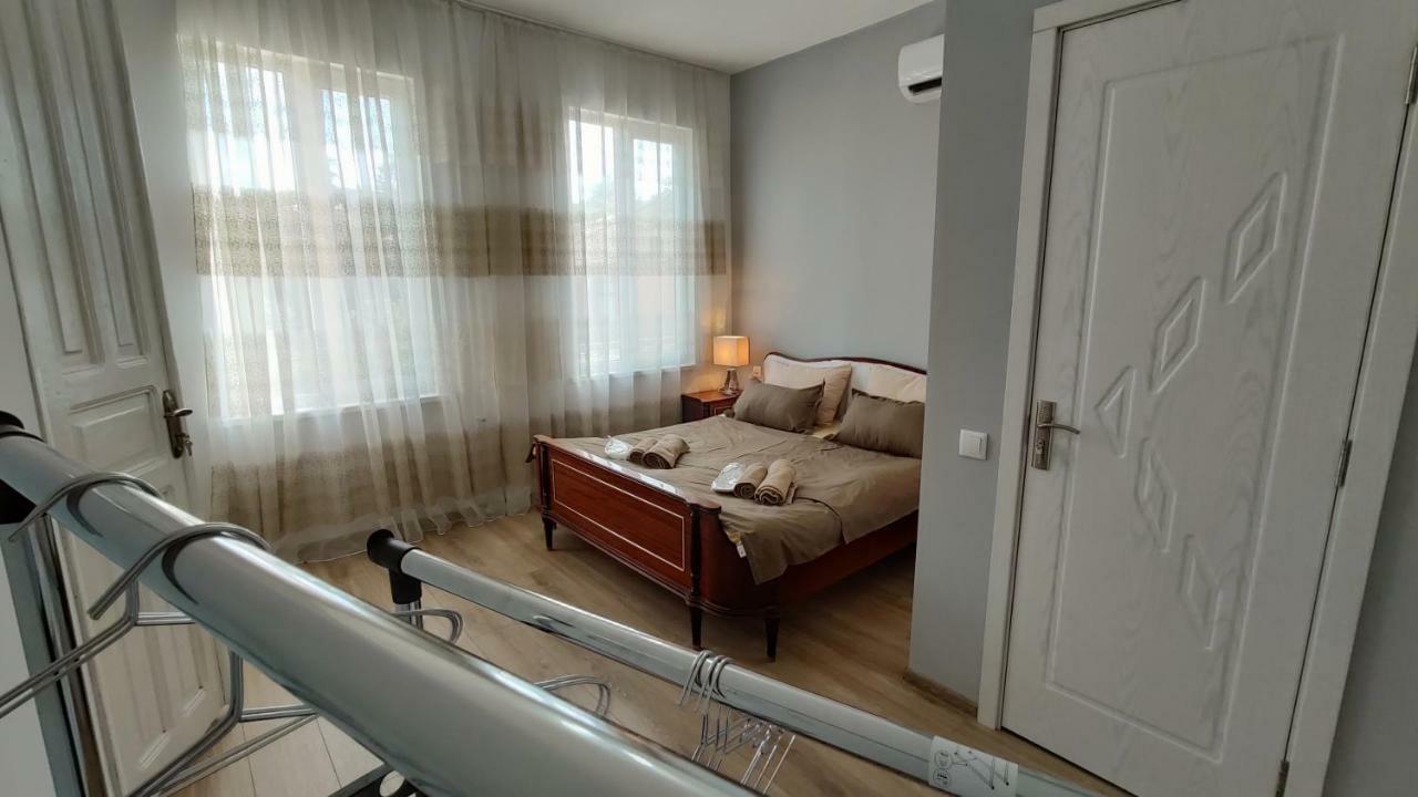 Гостевой дом Истити Кутаиси Экстерьер фото